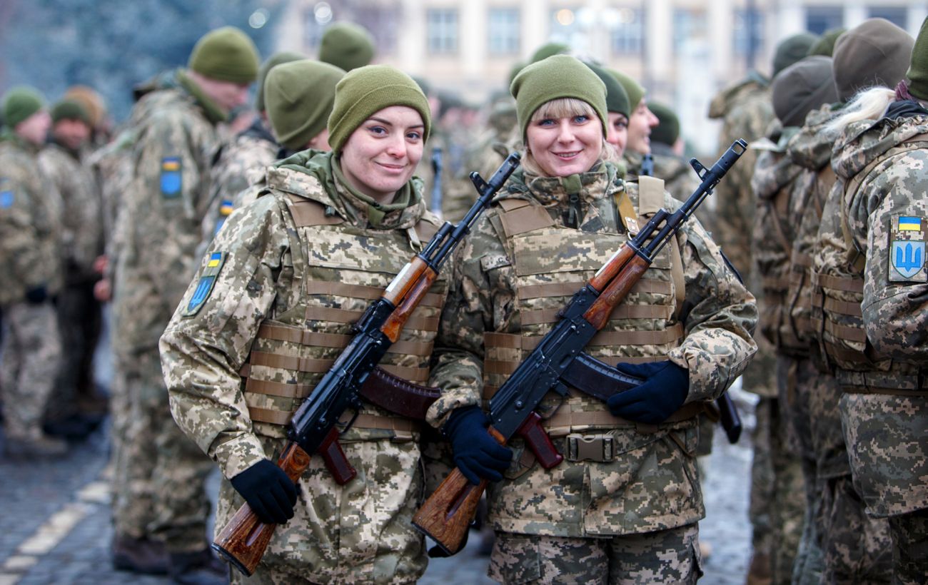 Виключення жінок з військового обліку: у Раді зареєстрували новий законопроєкт