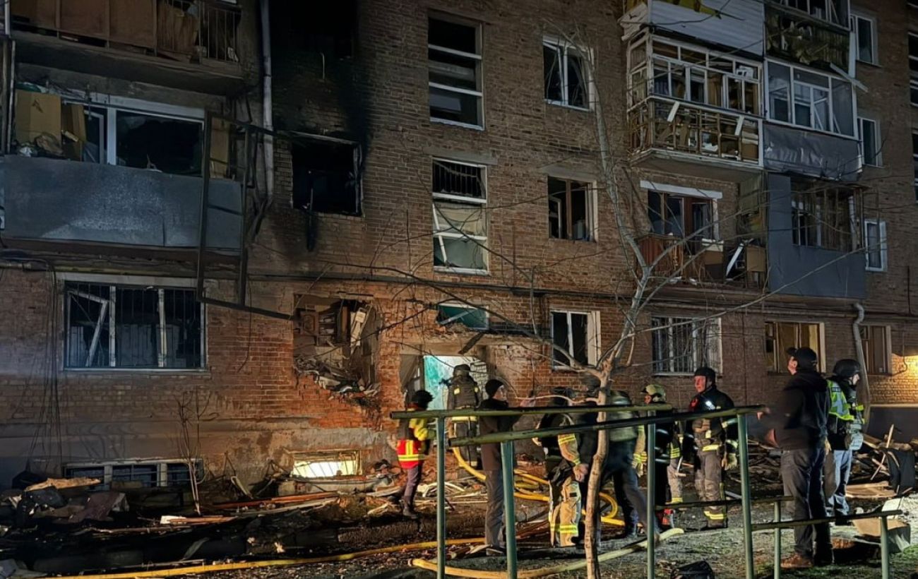 Подвійний обстріл Сум: пошкоджені десяток будинків, серед постраждалих діти (фото)