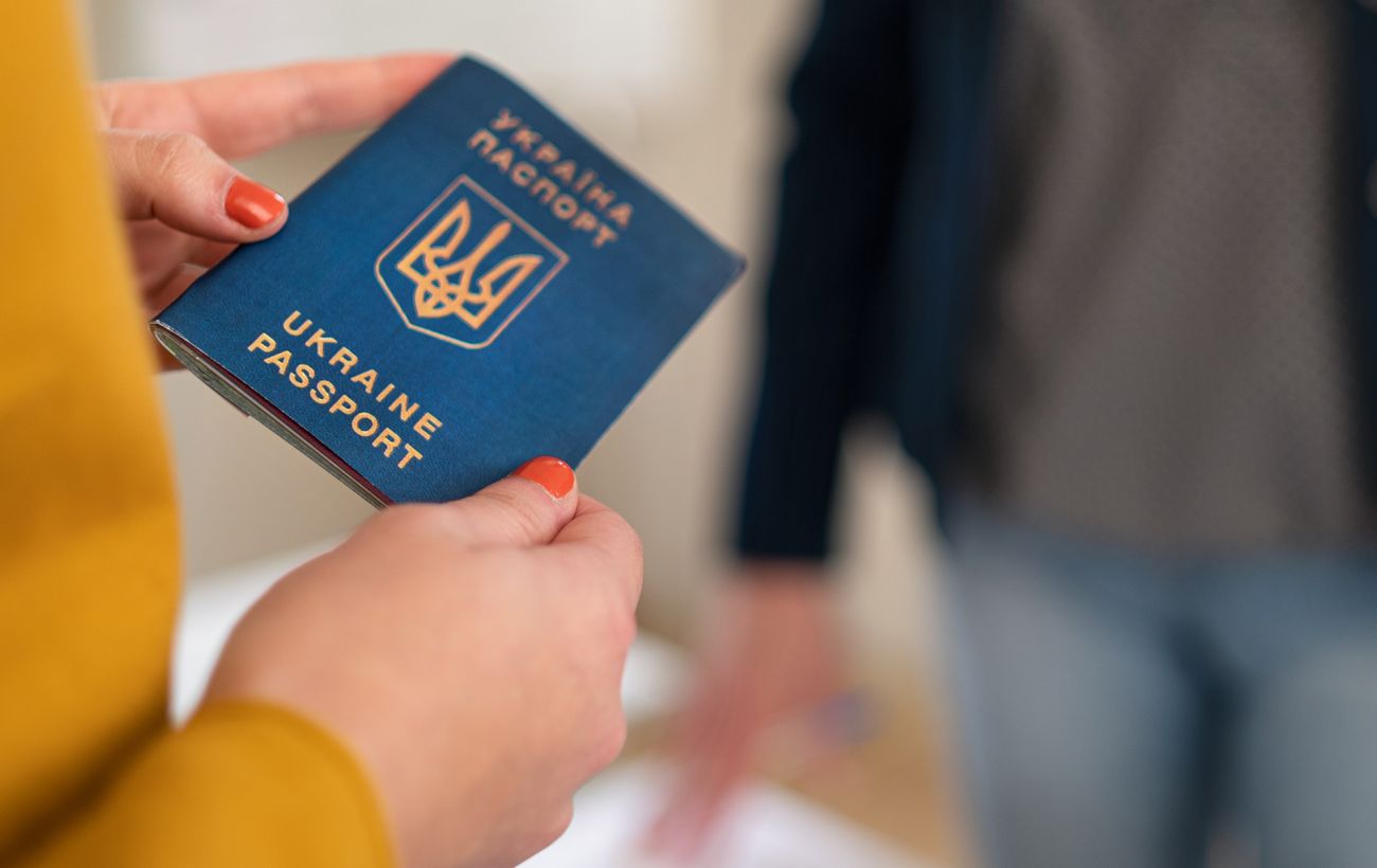 За кордон не пустять: які паспорти українців офіційно втратили чинність