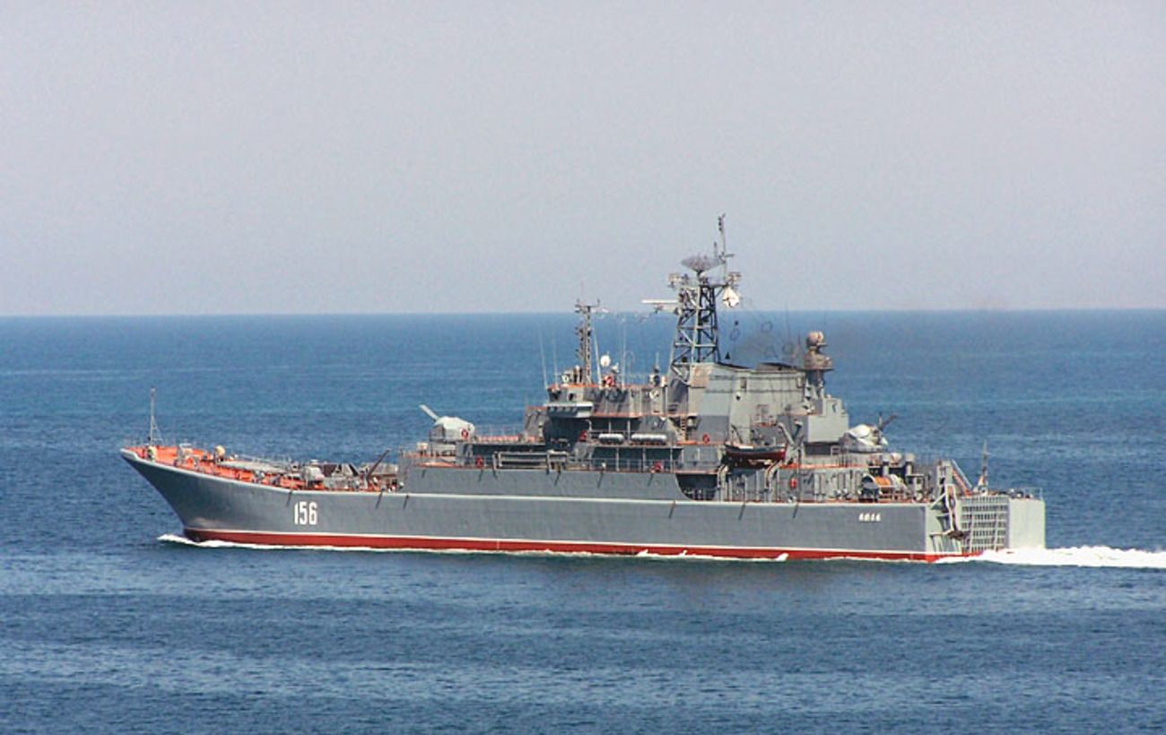 Дрони СБУ "вполювали" три російські кораблі в Криму