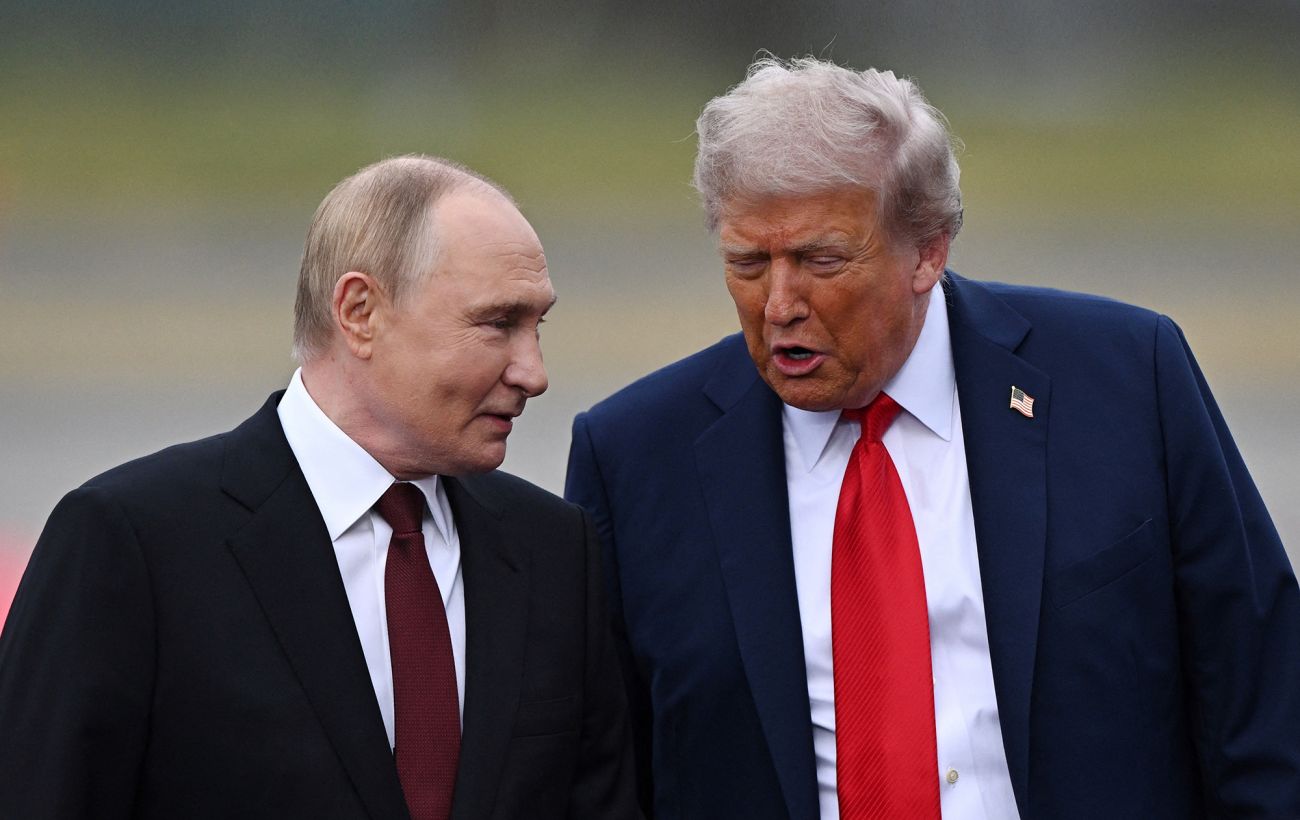 Перемир'я з Україною на "день перемоги" і наближення угоди: Трамп і Путін провели розмову
