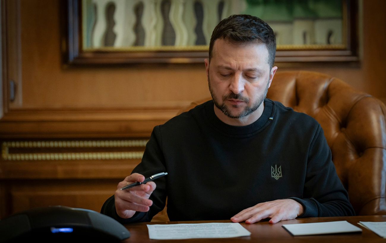 Зеленський схвалив продовження воєнного стану та мобілізації ще на 90 днів