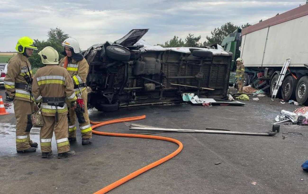 Винуватцю ДТП з 12 загиблими на Миколаївщині оголосили підозру