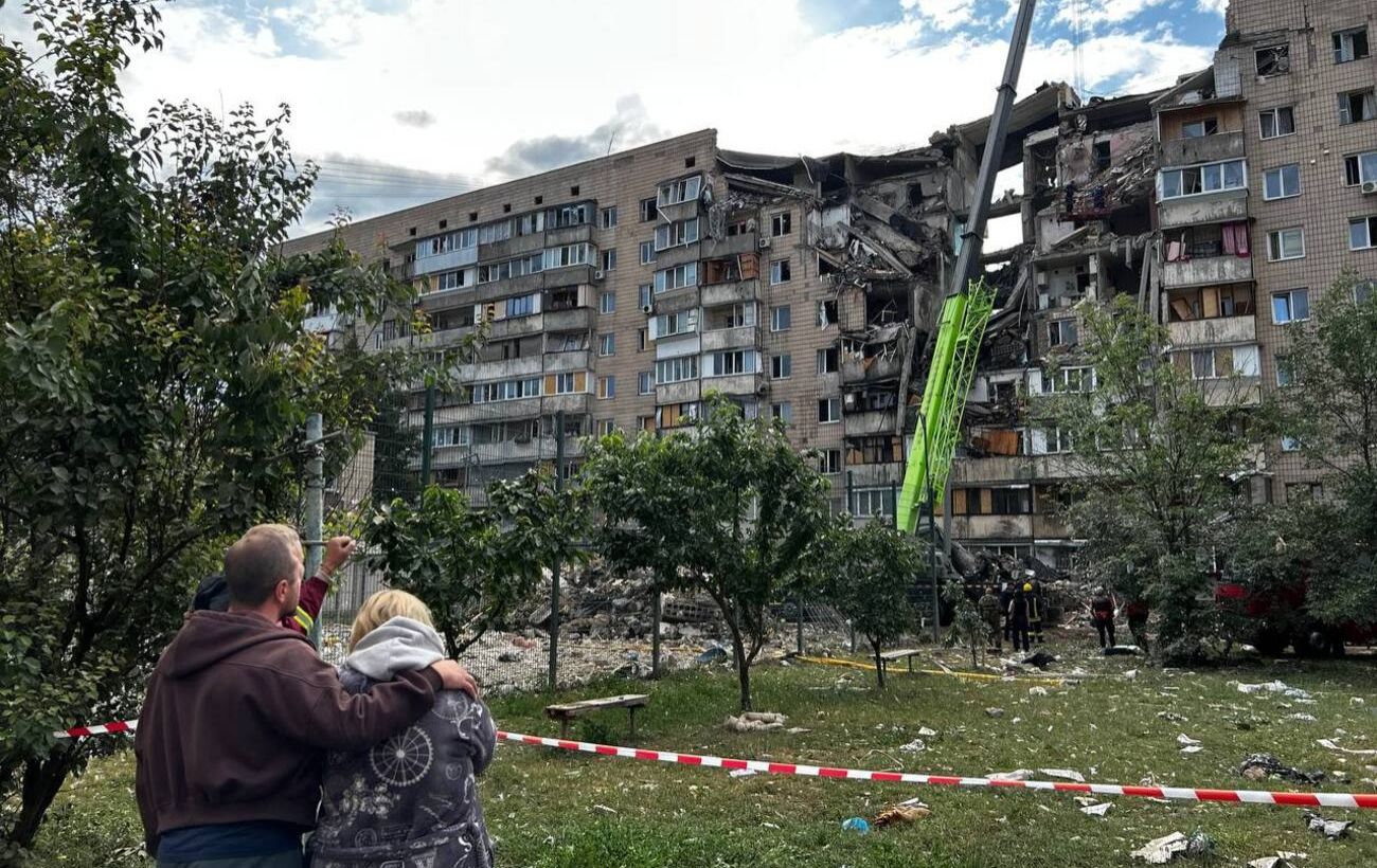 Жертви, зруйновані багатоповерхівки, евакуація у Вишневому: головне про атаку на Київ та область