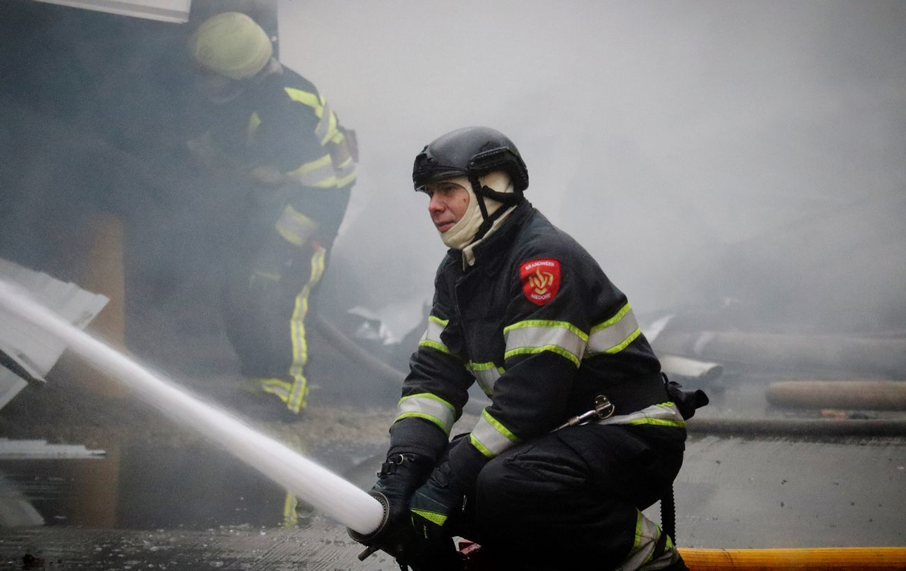 Росія вдарила балістикою з касетним боєприпасом по Одесі, є постраждалі