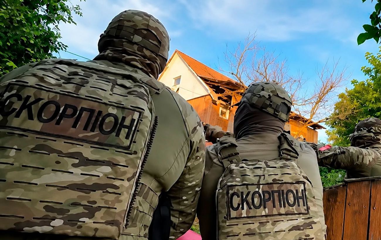 На Вінничині зі спецназом затримали військового в СЗЧ, він відбивався сокирою