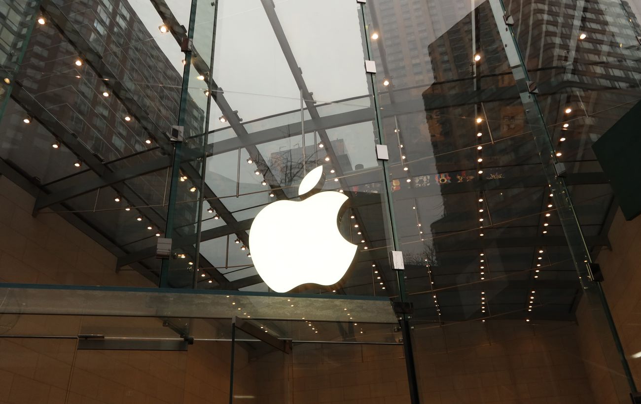 Apple звинуватила OpenAI у крадіжці секретних розробок для ШІ-гаджета