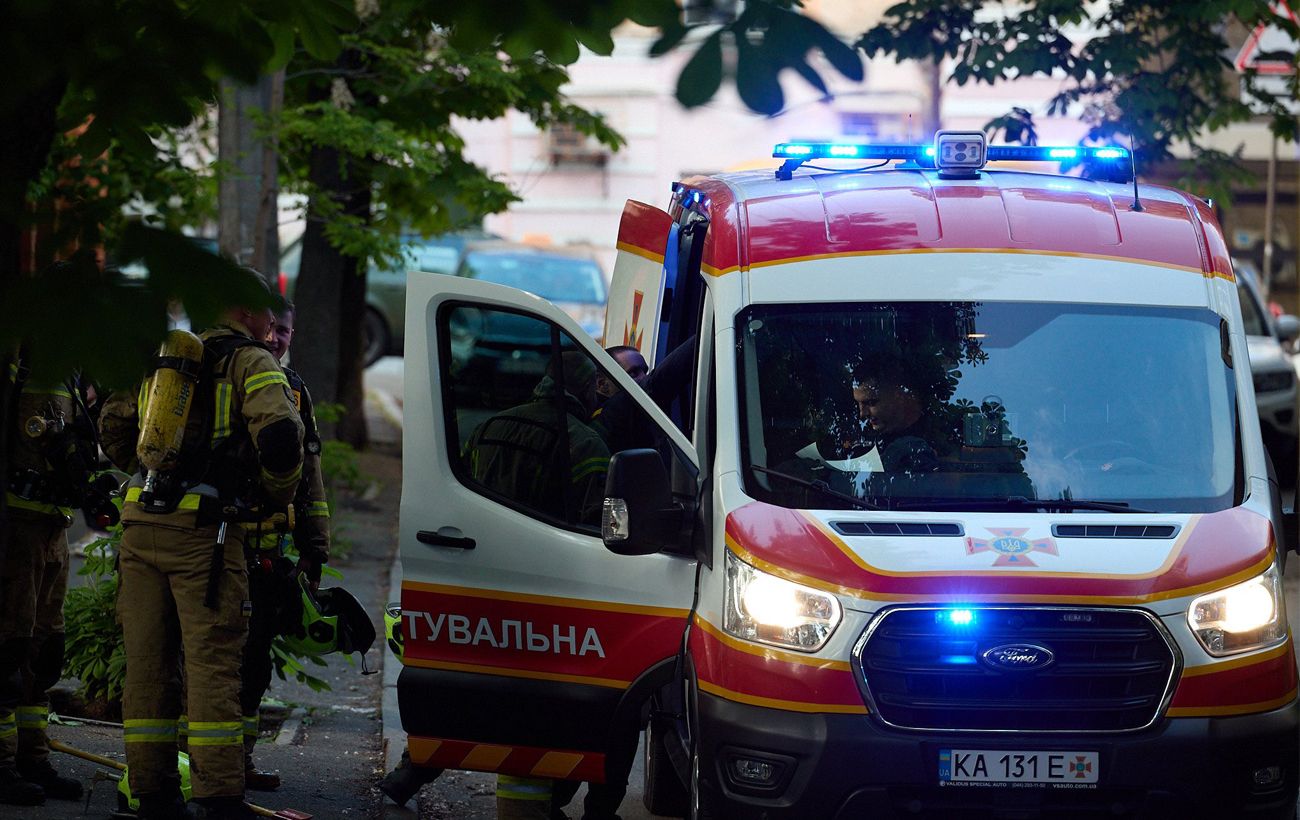 РФ вдарила дроном по підприємству у Харкові, є поранені
