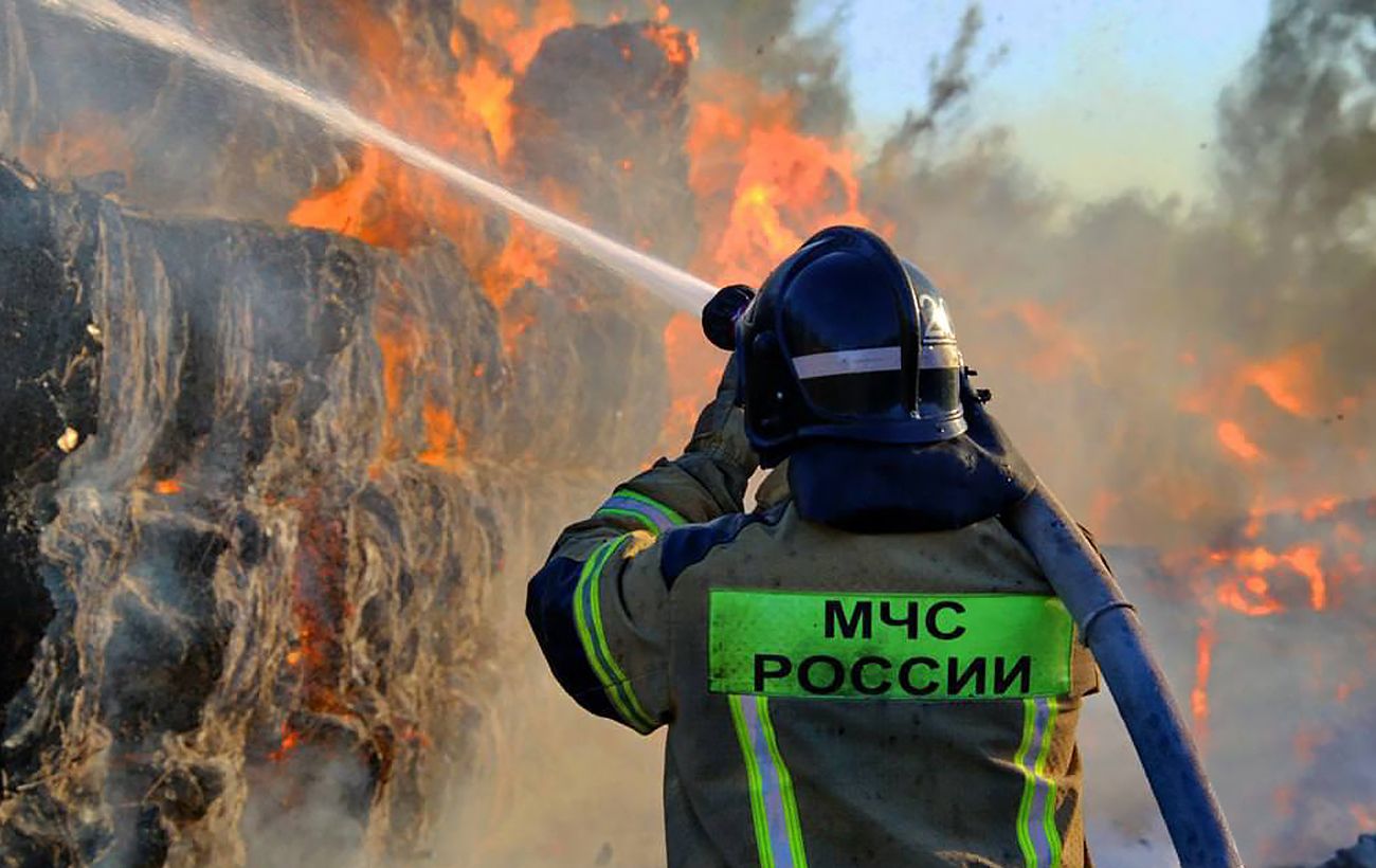 Росія знову зазнала атаки дронів: у Сизрані стовп диму в районі НПЗ