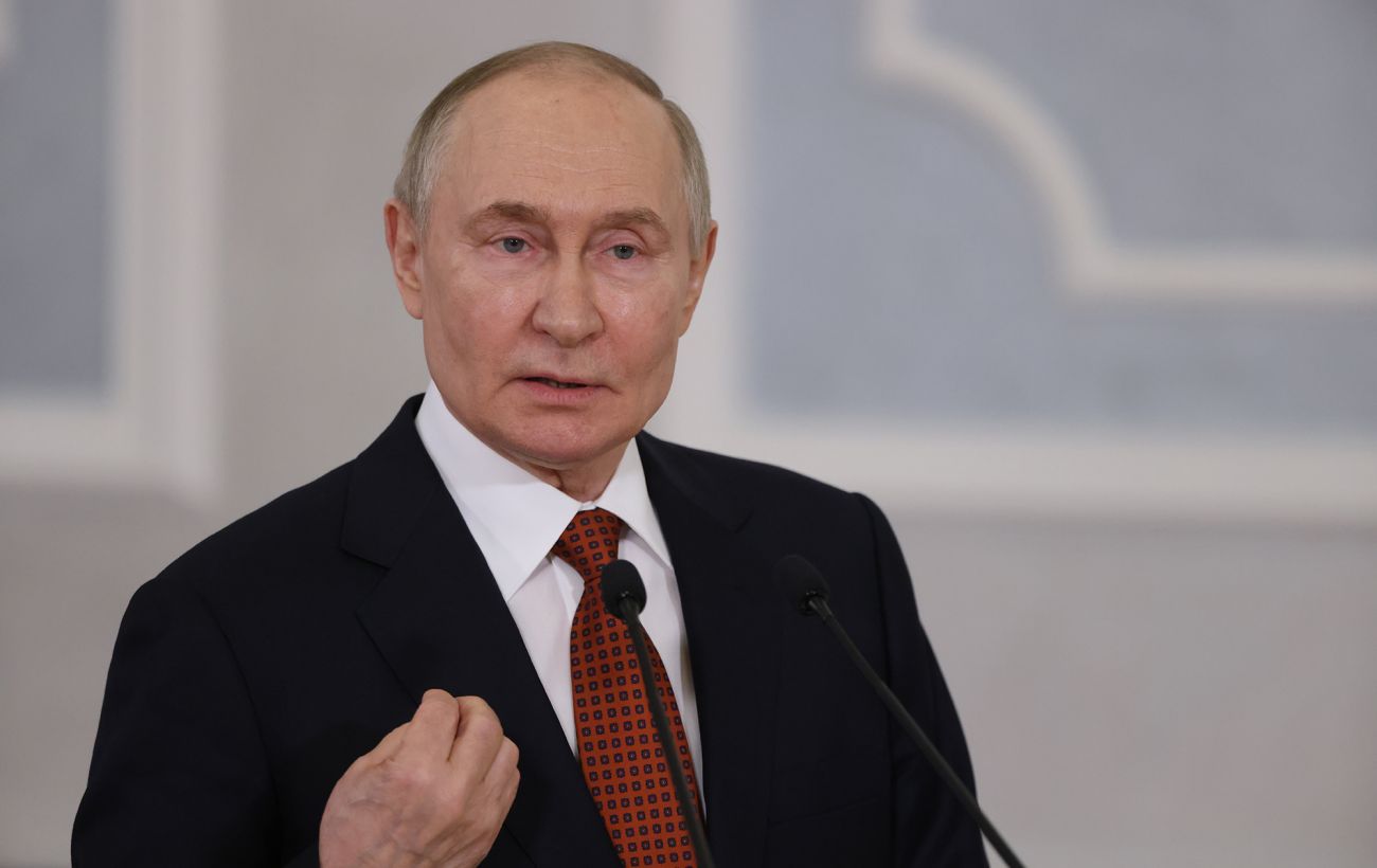 Путін визнав "певні проблеми" з бензином в РФ і накинувся з погрозами на Україну