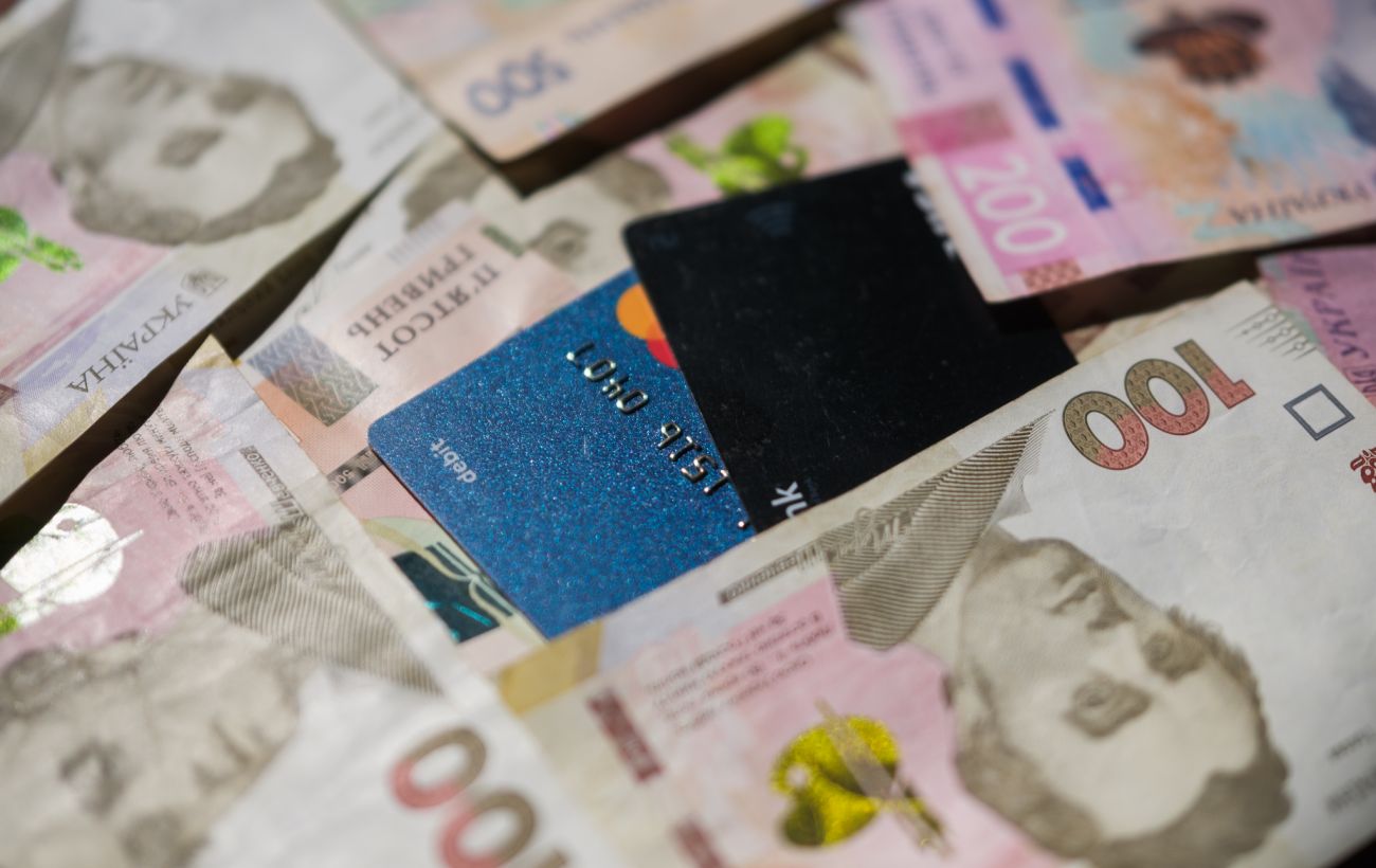 В Україні запрацювали нові правила отримання банківських карток: що змінилося