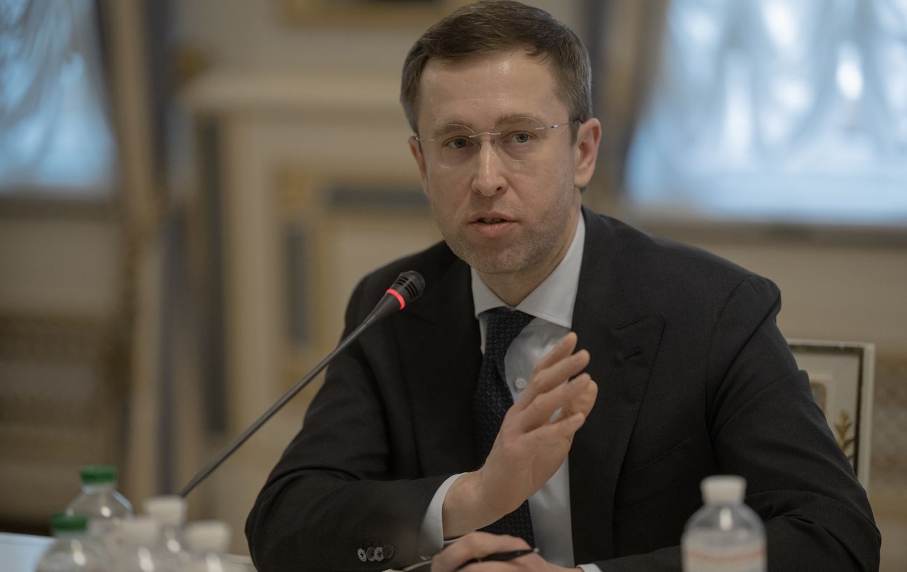 Нові правила для Кабміну: Корецький доручив міністрам особисто працювати з Радою